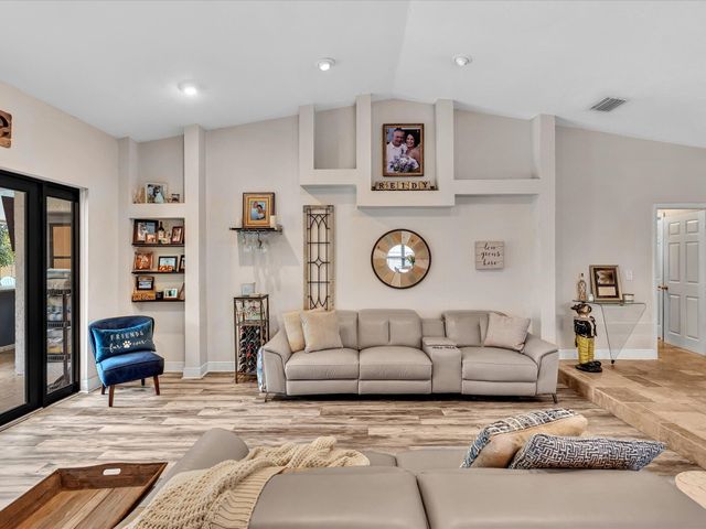 8929 NW 53rd Manor, Coral Springs, FL 33067