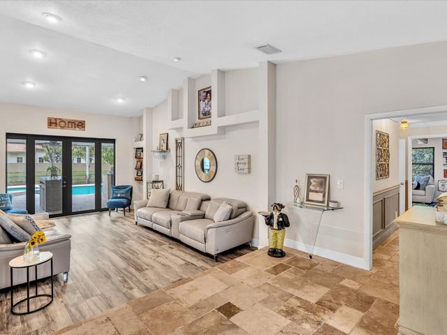 8929 NW 53rd Manor, Coral Springs, FL 33067