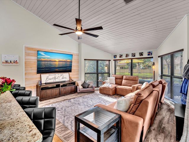 8929 NW 53rd Manor, Coral Springs, FL 33067