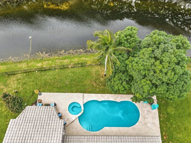 8929 NW 53rd Manor, Coral Springs, FL 33067