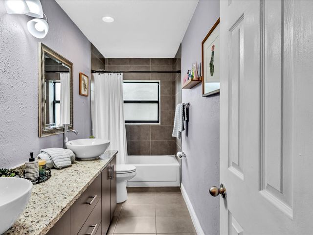 8929 NW 53rd Manor, Coral Springs, FL 33067