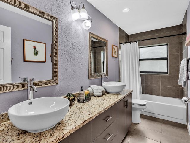 8929 NW 53rd Manor, Coral Springs, FL 33067