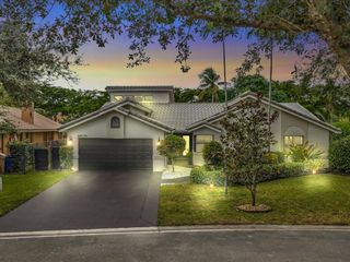 8929 NW 53rd Manor, Coral Springs, FL 33067