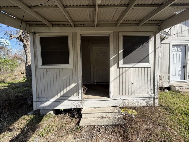 2409 Hodges Street, Baytown, TX 77521