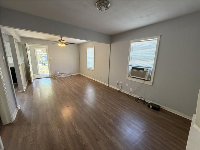 2409 Hodges Street, Baytown, TX 77521