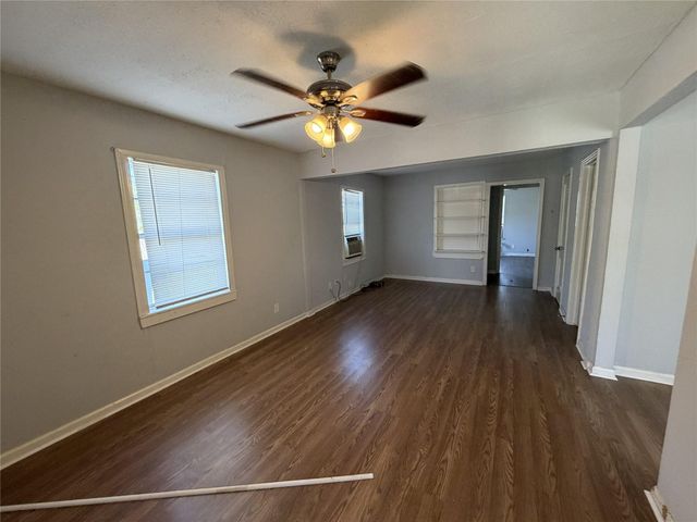 2409 Hodges Street, Baytown, TX 77521