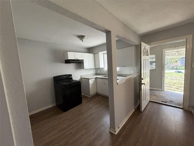 2409 Hodges Street, Baytown, TX 77521