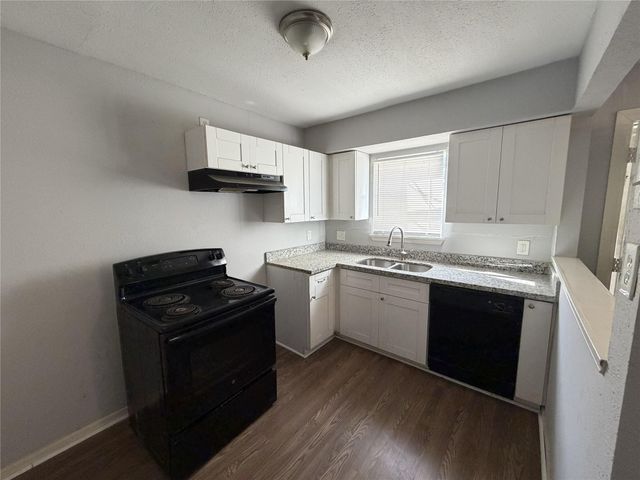 2409 Hodges Street, Baytown, TX 77521