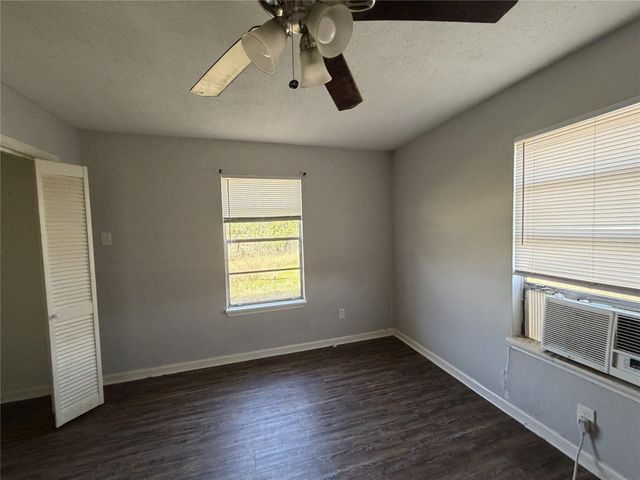 2409 Hodges Street, Baytown, TX 77521