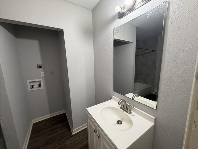 2409 Hodges Street, Baytown, TX 77521