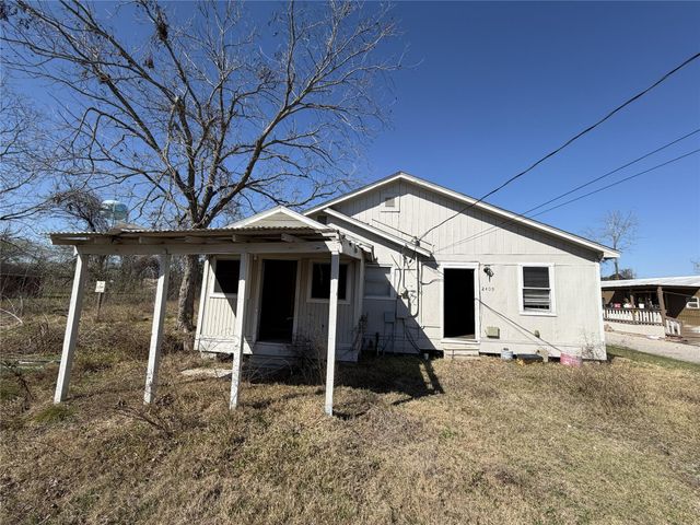 2409 Hodges Street, Baytown, TX 77521