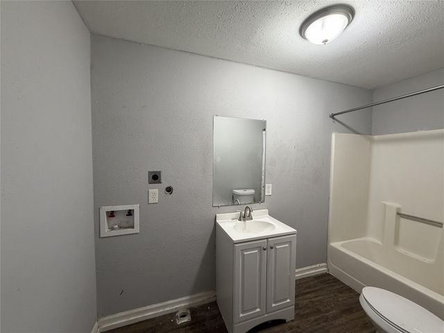 2409 Hodges Street, Baytown, TX 77521