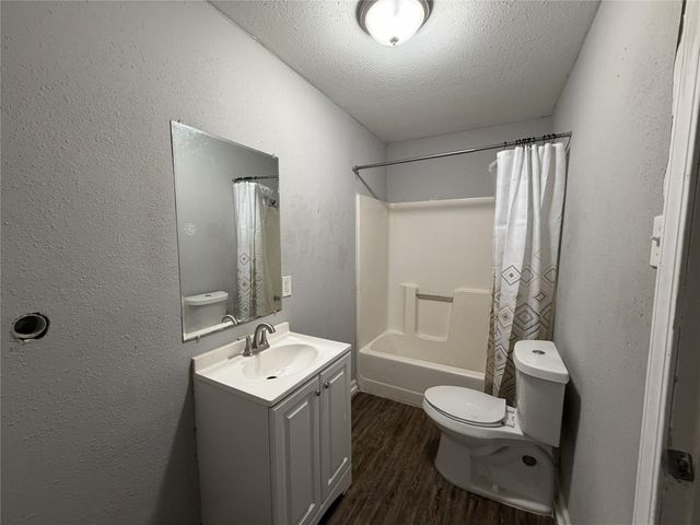 2409 Hodges Street, Baytown, TX 77521