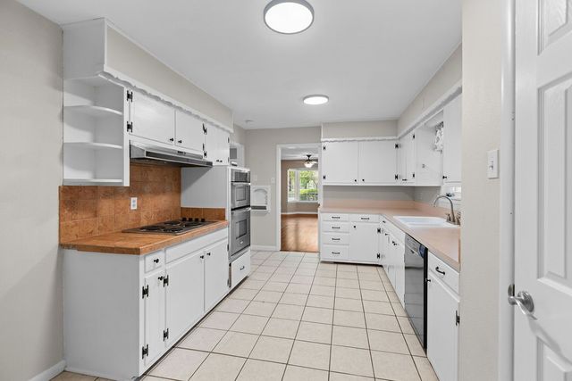 1203 Blanton Place, Sherman, TX 75092
