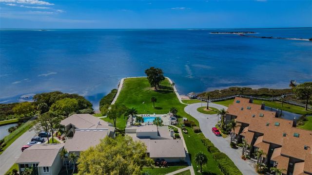 421 WINDRUSH BAY DRIVE 421, Tarpon Springs, FL 34689