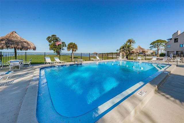 421 WINDRUSH BAY DRIVE 421, Tarpon Springs, FL 34689