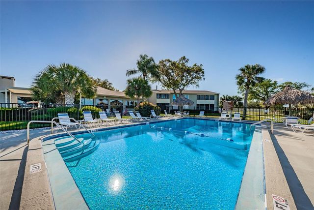 421 WINDRUSH BAY DRIVE 421, Tarpon Springs, FL 34689