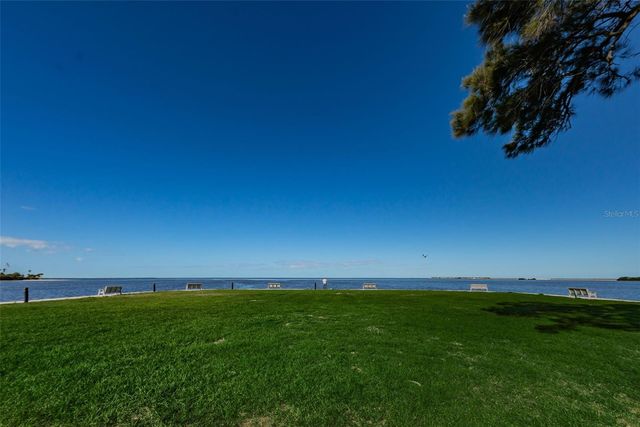 421 WINDRUSH BAY DRIVE 421, Tarpon Springs, FL 34689