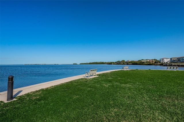 421 WINDRUSH BAY DRIVE 421, Tarpon Springs, FL 34689