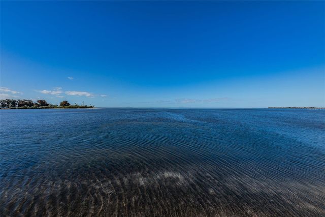 421 WINDRUSH BAY DRIVE 421, Tarpon Springs, FL 34689