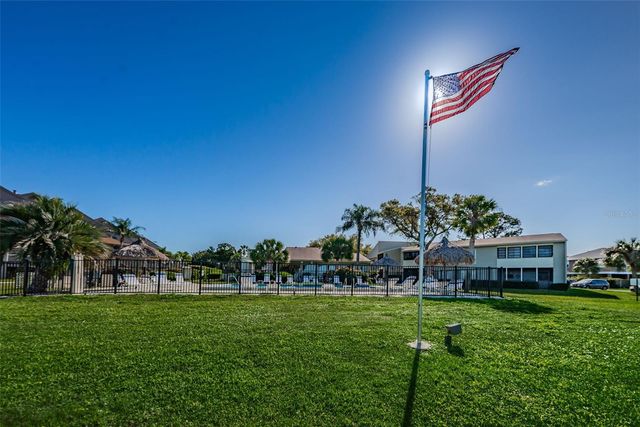 421 WINDRUSH BAY DRIVE 421, Tarpon Springs, FL 34689