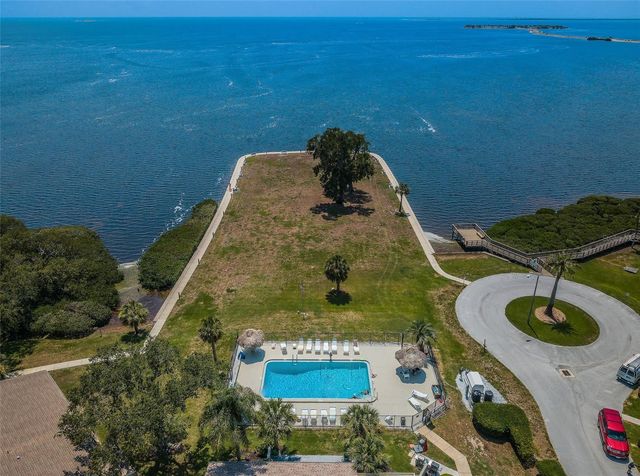 421 WINDRUSH BAY DRIVE 421, Tarpon Springs, FL 34689
