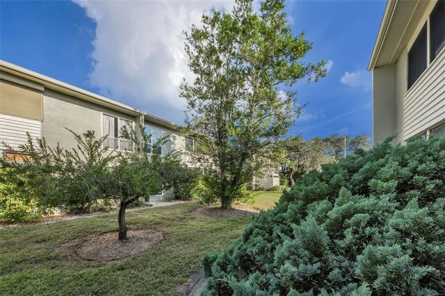 421 WINDRUSH BAY DRIVE 421, Tarpon Springs, FL 34689