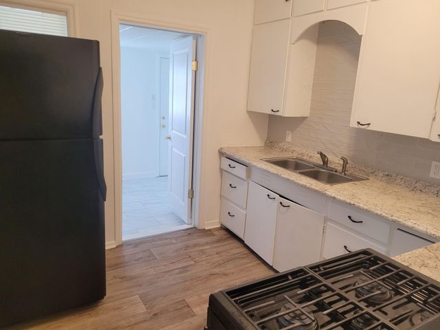 2130 E Street NW, Miami, OK 74354