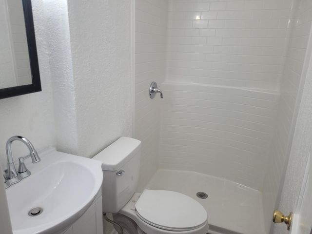 2130 E Street NW, Miami, OK 74354