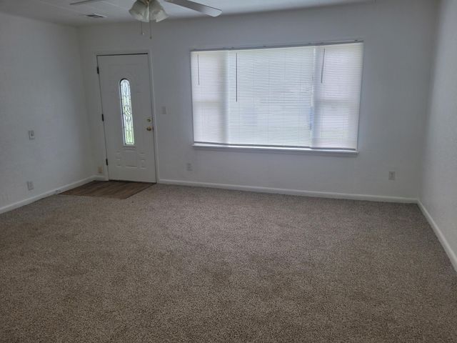 2130 E Street NW, Miami, OK 74354