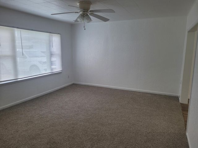 2130 E Street NW, Miami, OK 74354