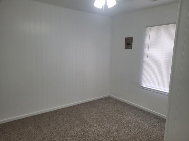 2130 E Street NW, Miami, OK 74354