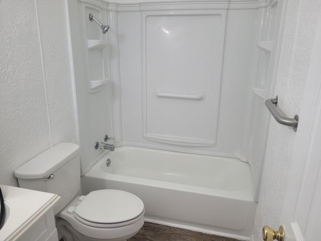 2130 E Street NW, Miami, OK 74354