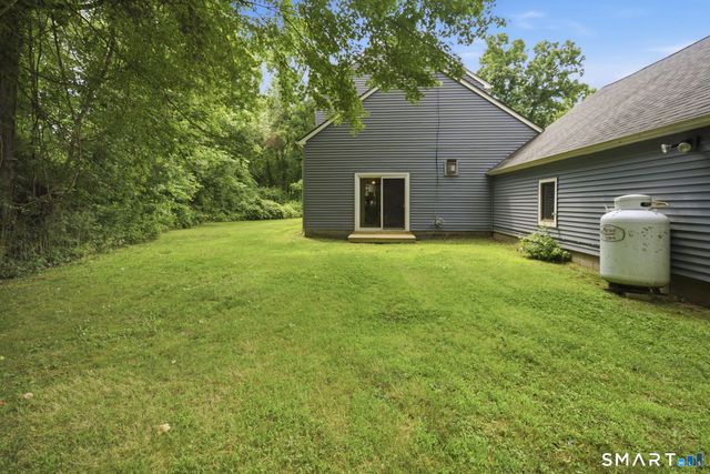25 Oneil Road, Oxford, CT 06478