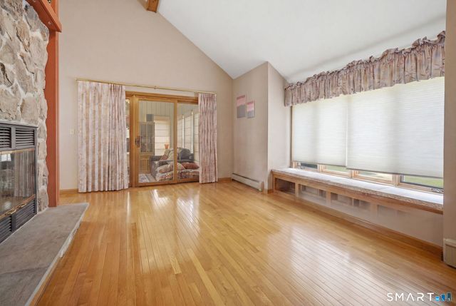 25 Oneil Road, Oxford, CT 06478