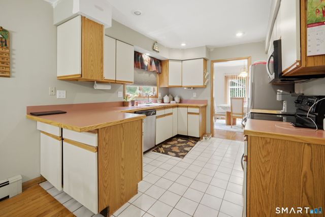 25 Oneil Road, Oxford, CT 06478