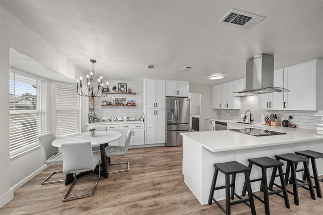 3101 Whisperwood Lane, Bedford, TX 76021