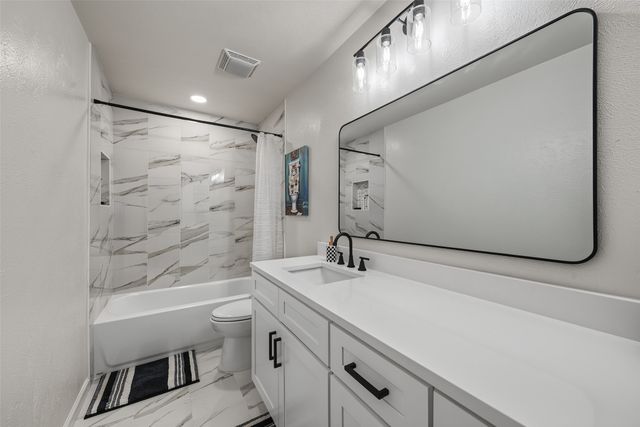 3101 Whisperwood Lane, Bedford, TX 76021