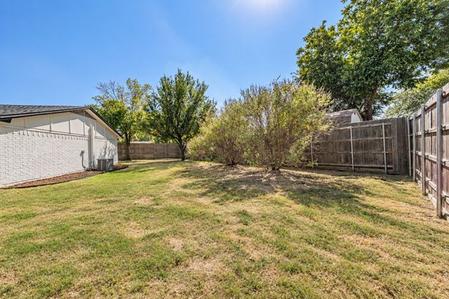 3101 Whisperwood Lane, Bedford, TX 76021