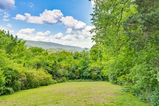 3210 Beech Street, Chattanooga, TN 37419