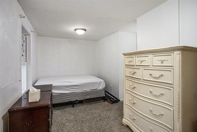 196 N Gardner Avenue, Battle Creek, MI 49037