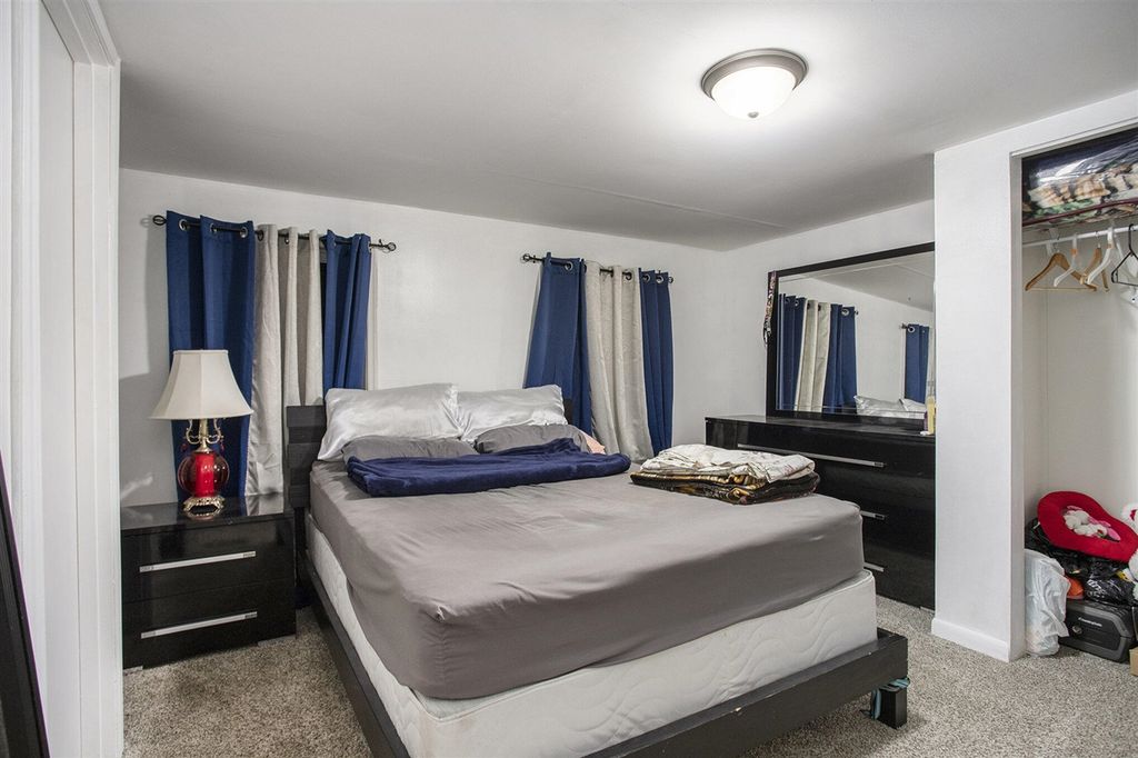 196 N Gardner Avenue, Battle Creek, MI 49037