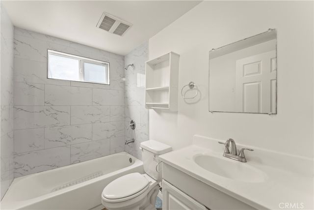 6102 S San Pedro Street, Los Angeles, CA 90003