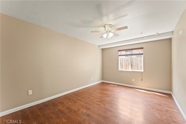 6102 S San Pedro Street, Los Angeles, CA 90003