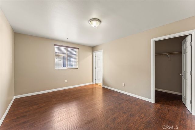 6102 S San Pedro Street, Los Angeles, CA 90003