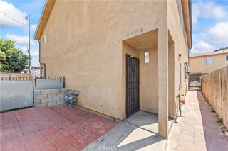 6102 S San Pedro Street, Los Angeles, CA 90003