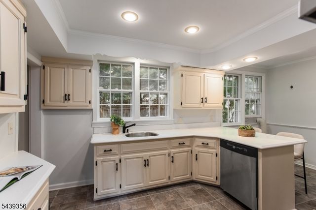 12 Marquette Rd, Montclair Twp., NJ 07043
