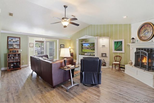 6928 W Hamill Court, Homosassa, FL 34446