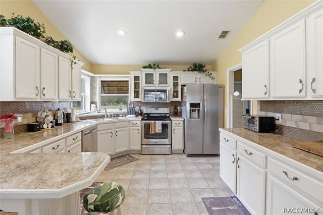6928 W Hamill Court, Homosassa, FL 34446