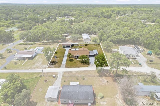 6928 W Hamill Court, Homosassa, FL 34446